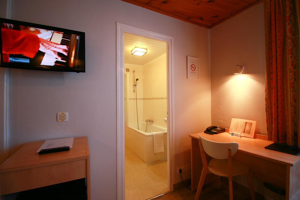 Hotel Panoramic Bagneres-de-Luchon Luaran gambar
