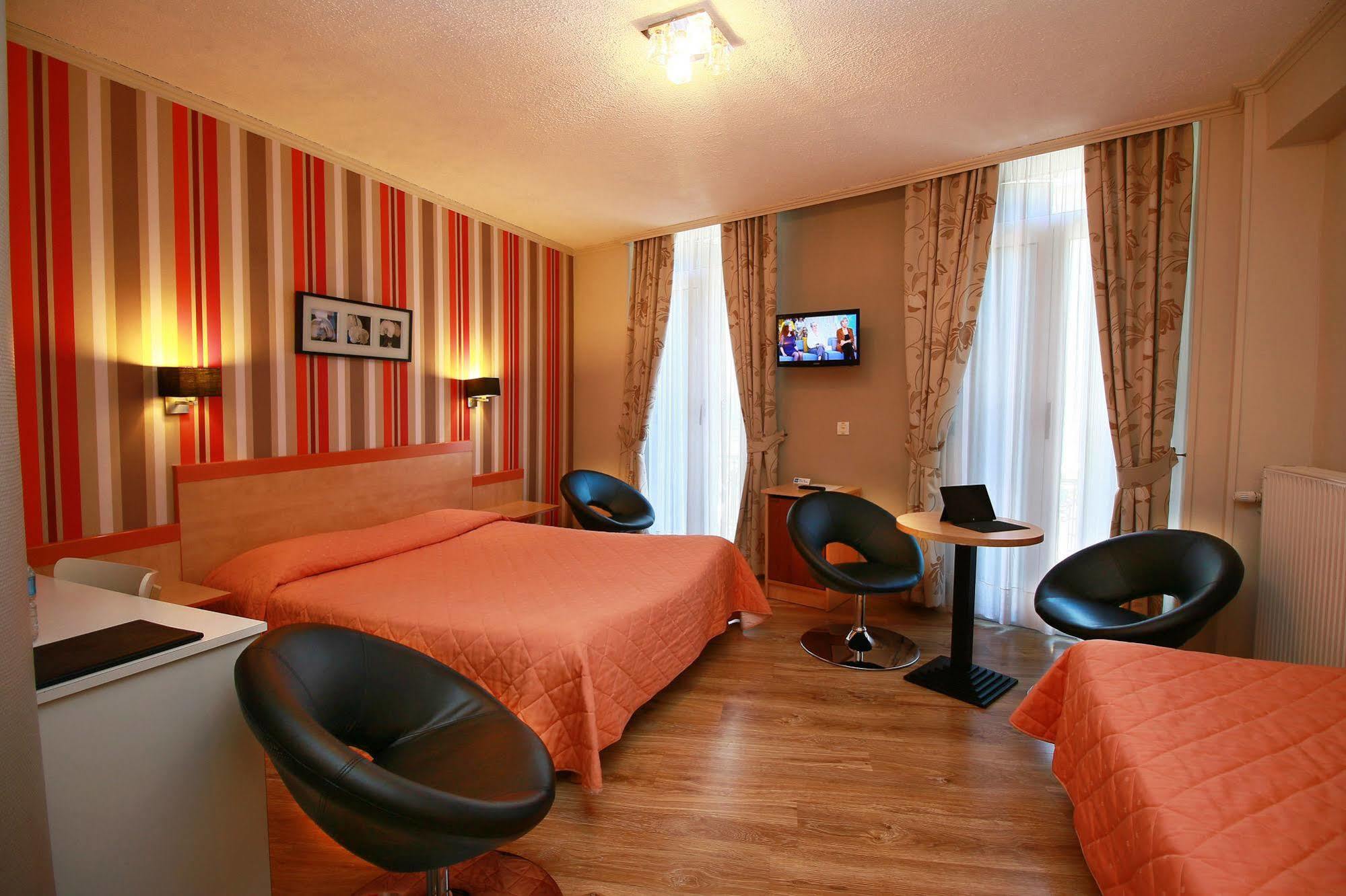 Hotel Panoramic Bagneres-de-Luchon Luaran gambar