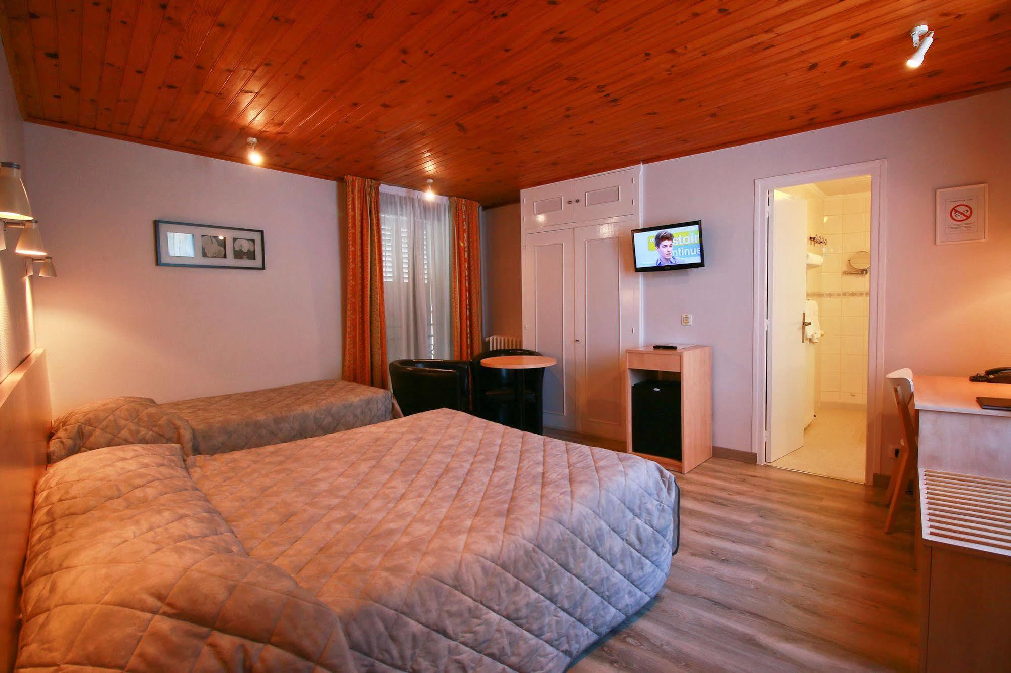 Hotel Panoramic Bagneres-de-Luchon Luaran gambar