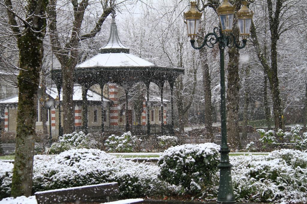 Hotel Panoramic Bagneres-de-Luchon Luaran gambar